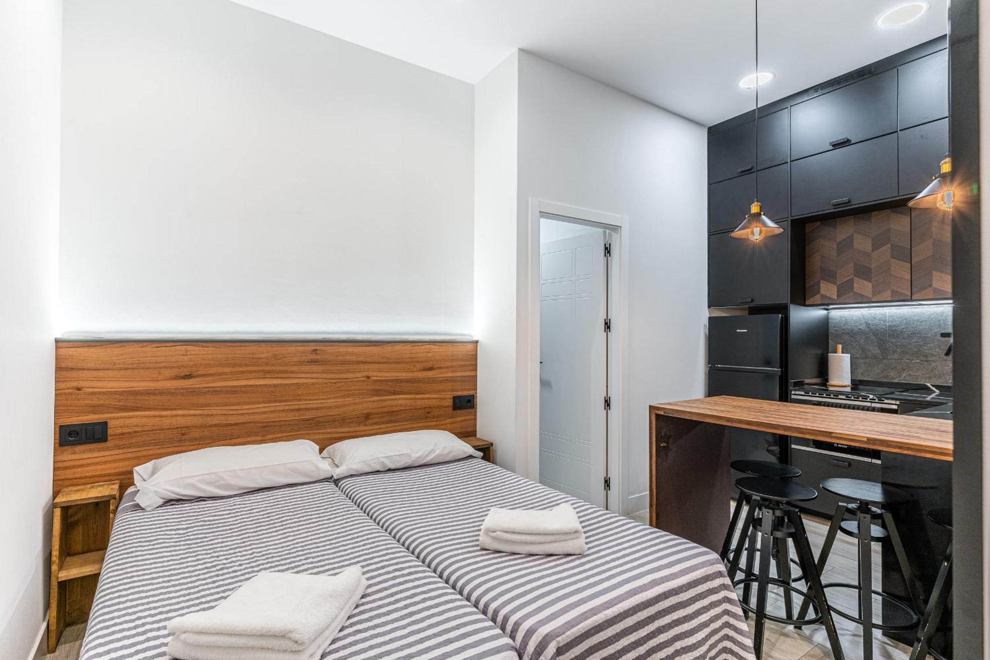 Cc Atocha Apartments Мадрид Экстерьер фото