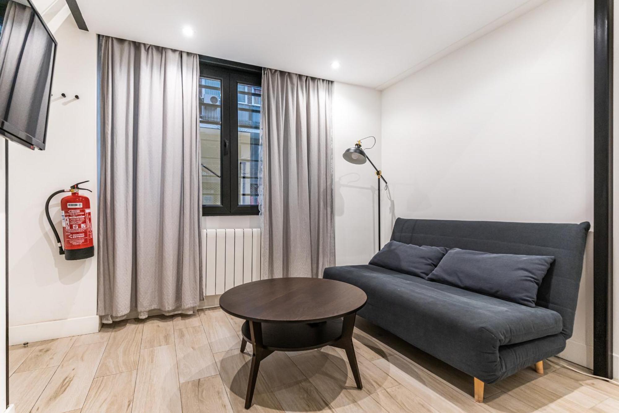 Cc Atocha Apartments Мадрид Экстерьер фото